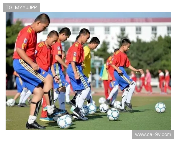 提升球队防守硬实力打造高效足球防守训练专用服装方案